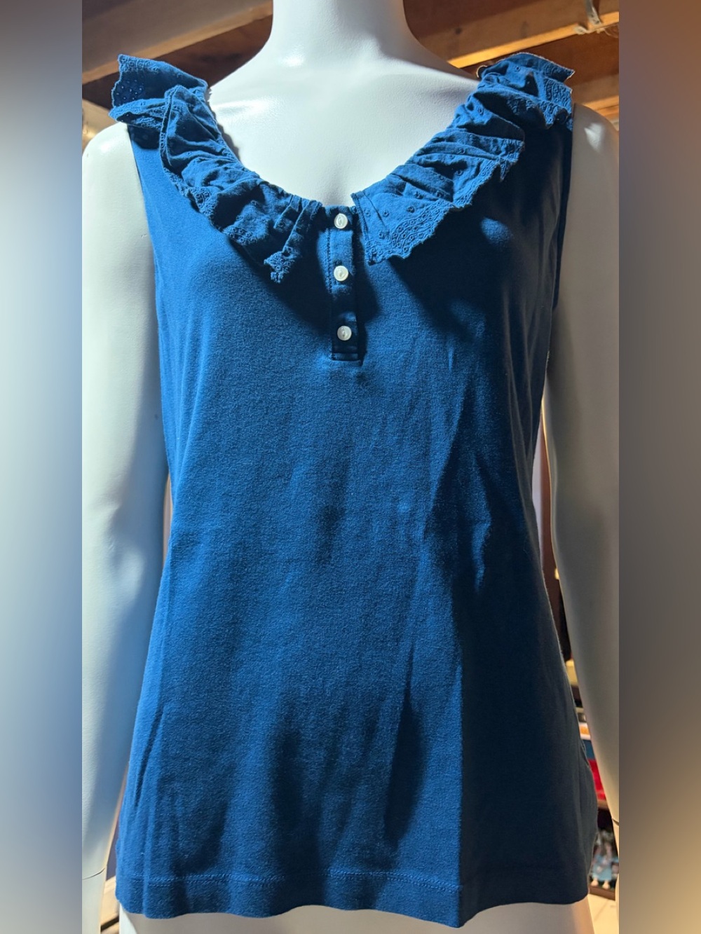 Chaps Midnight Blue Ruffled Henley Tank size L  EUC